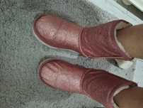 UGG uri roz, sclipicioase și calduroase