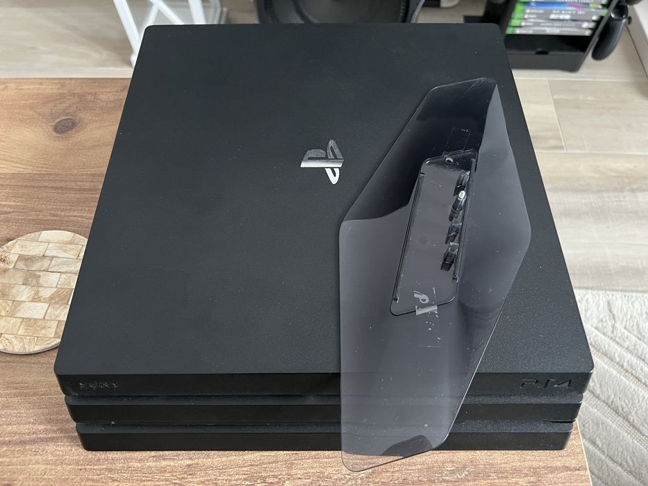 Playstation 4 pro 1tb SSD ps4
