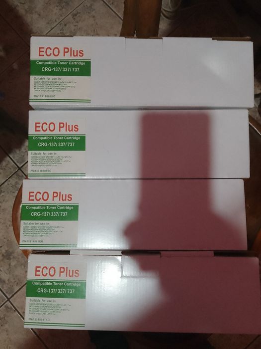 Продавам 4 броя тонер касети