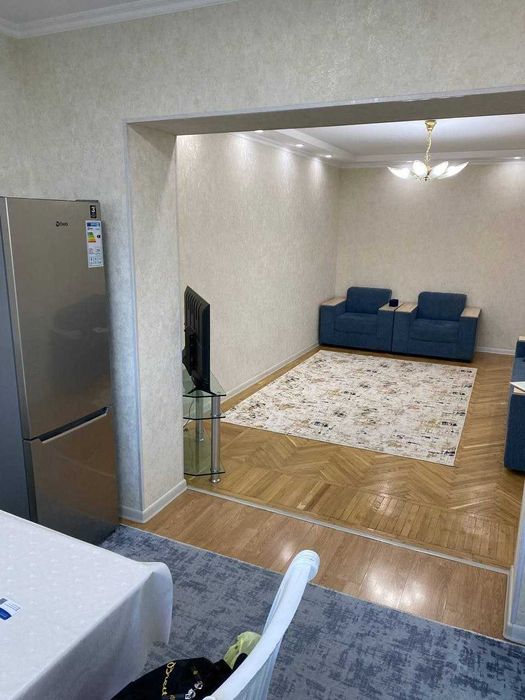 4/4/5 квартира на Садыка Азимова