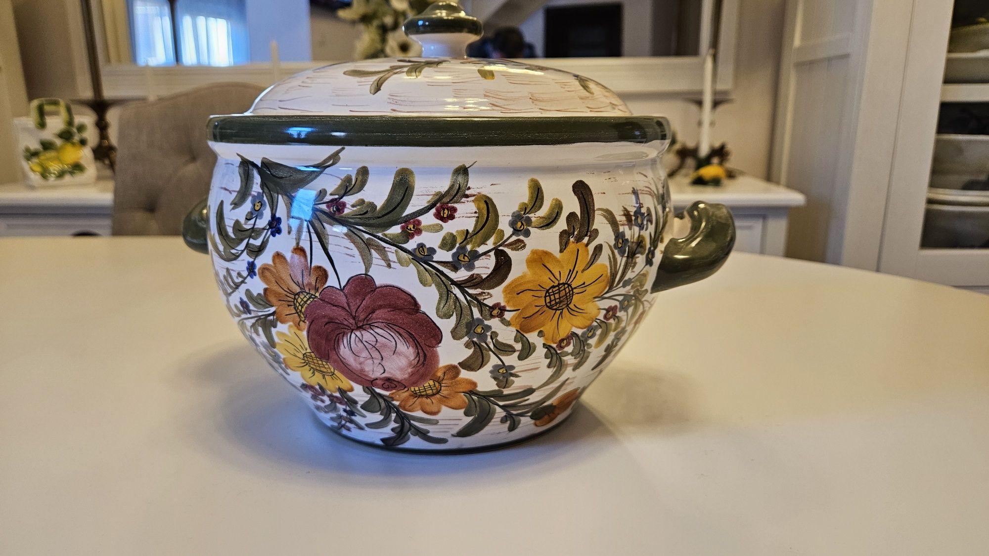 Vând set 12 persoane ceramica pictata Italia