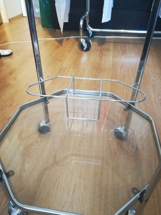 Bar din sticla si otel cromat