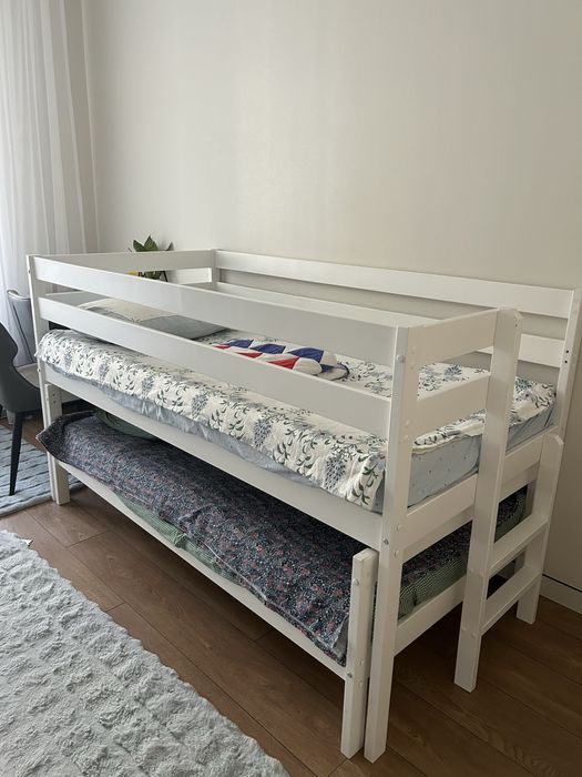 Детская кровать двухъярусная