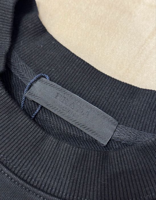 Блуза на прада нова