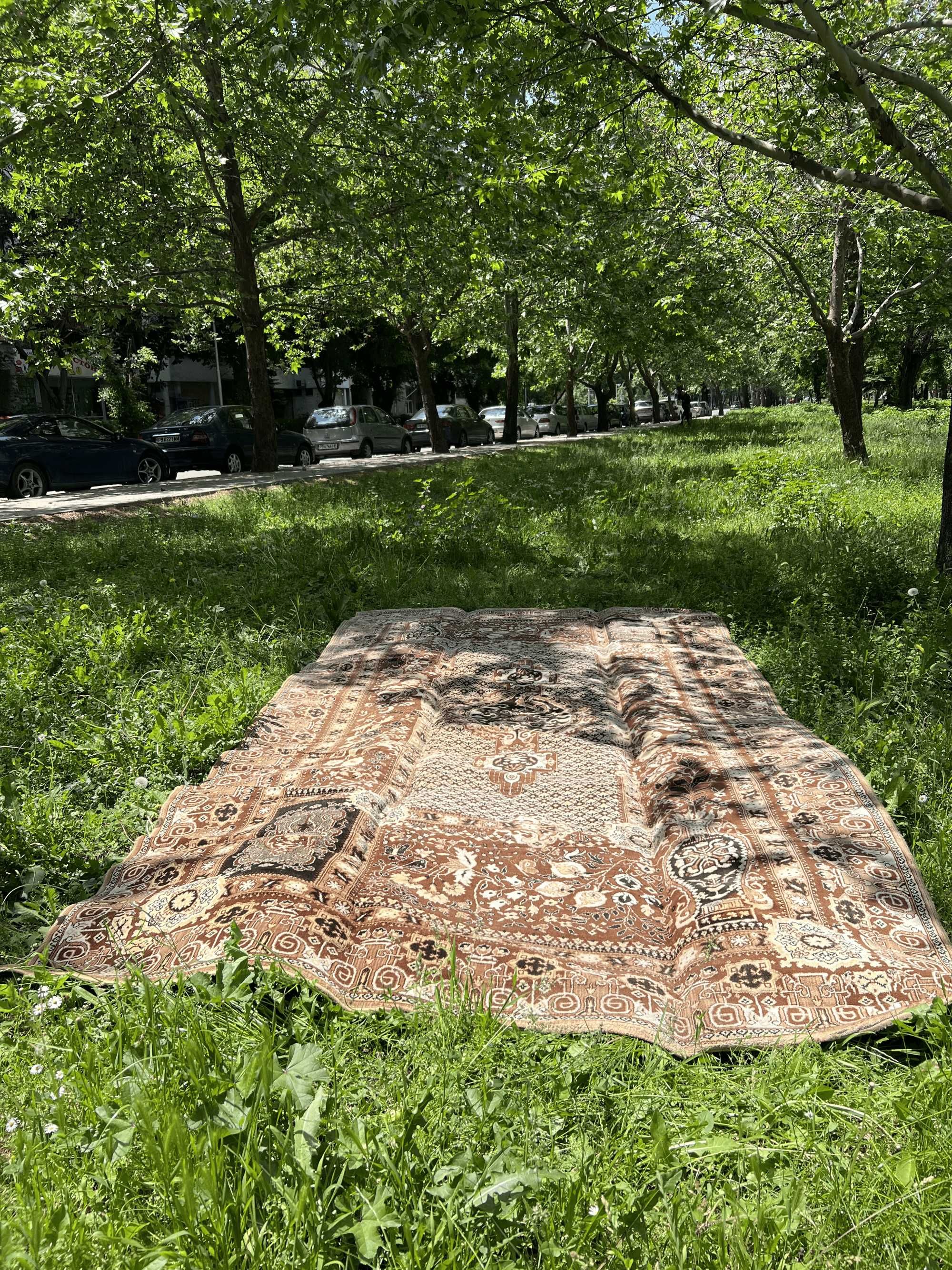 Ръчно тъкан персийски килим – 3 x 3.5 м