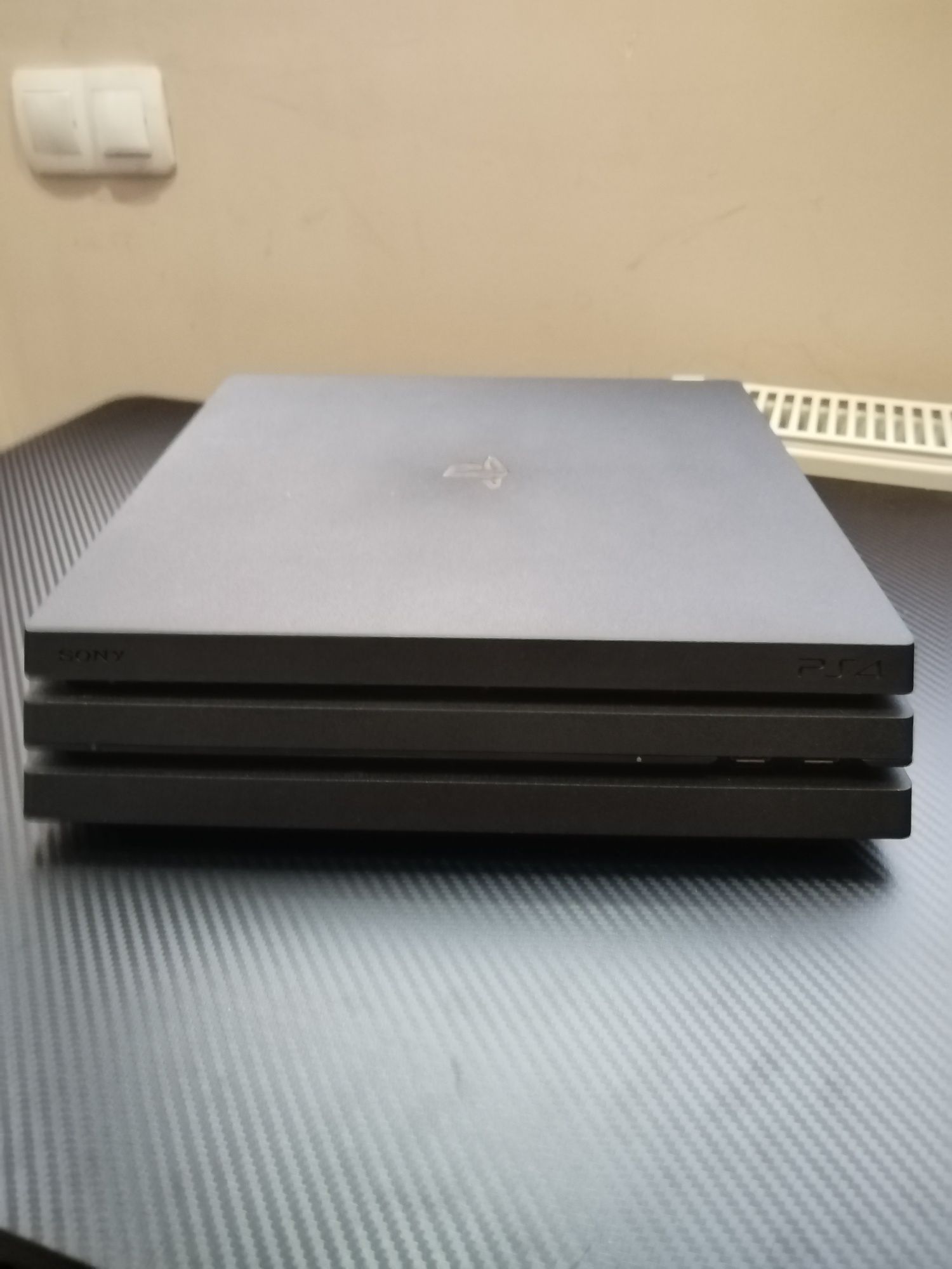 Playstation 4 pro 1TB