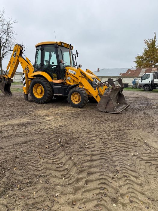 Buldoexcavator Jcb!