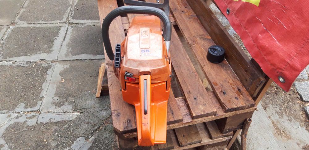 Продавам Хусварна 55