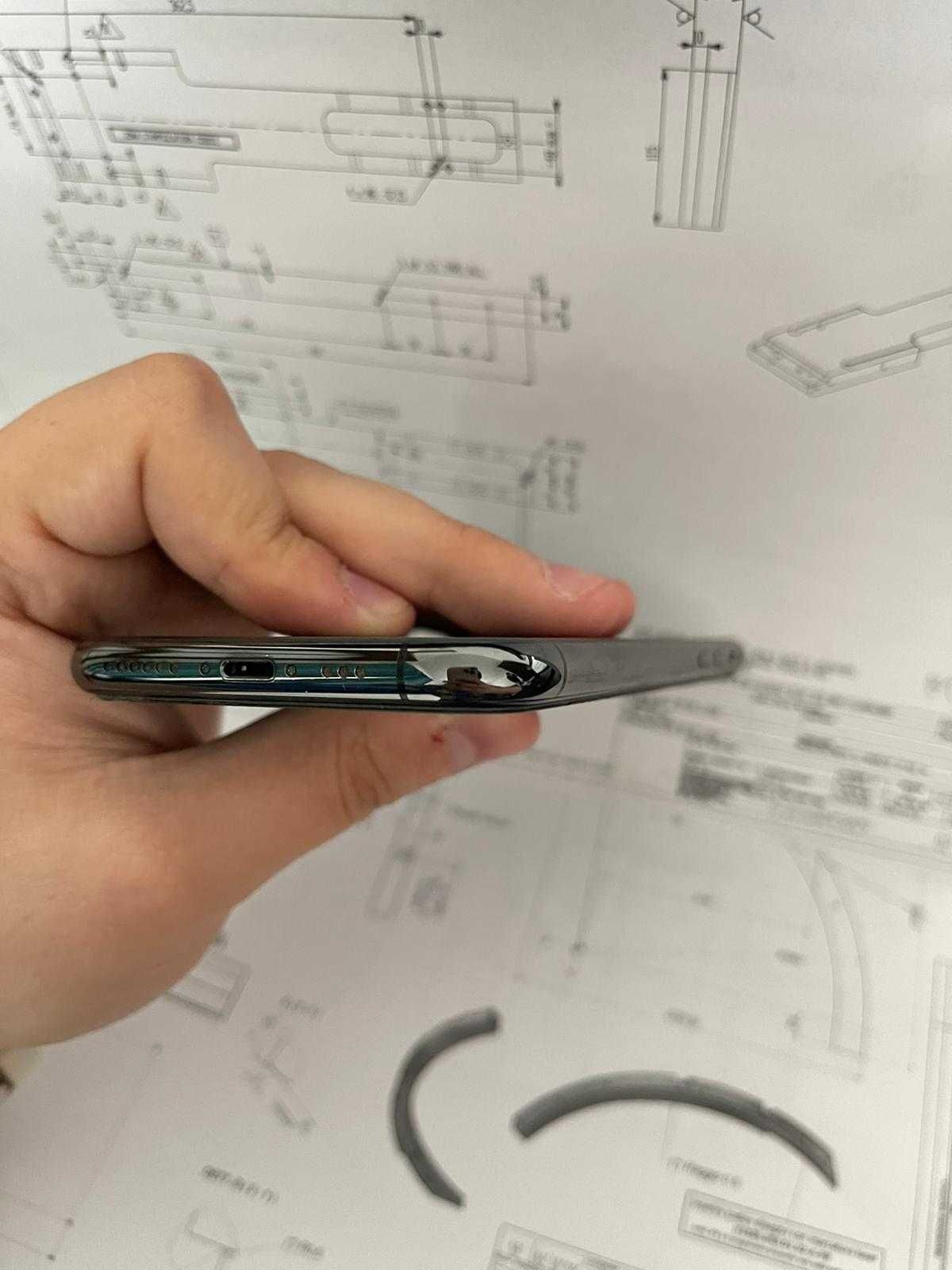 iPhone 11 PRO --- 256 GB, in stare foarte buna