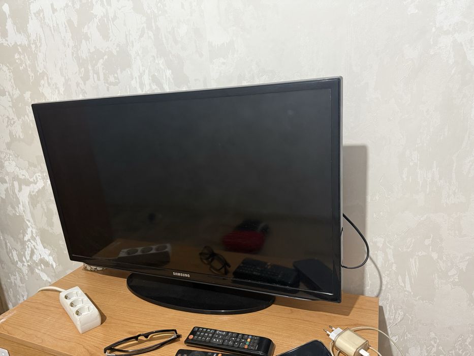 Телевизор Samsung 32” UE32EH5007K – Full HD, отличное состояние!