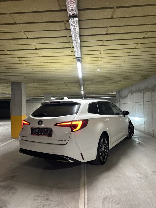 Toyota Corolla 1.8 Hybrid 140 CP, Virtual Cockpit #110.000 km