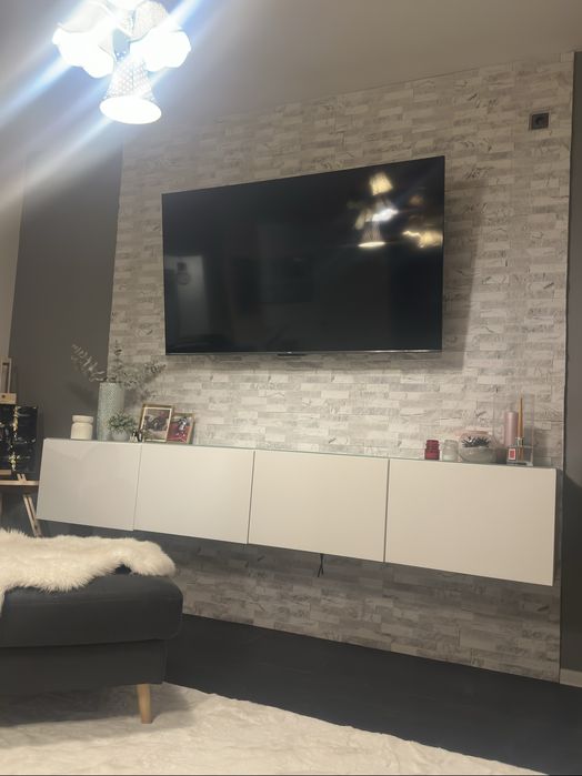 Comoda TV modernă aproape noua! 2,40m lătime, 420lei