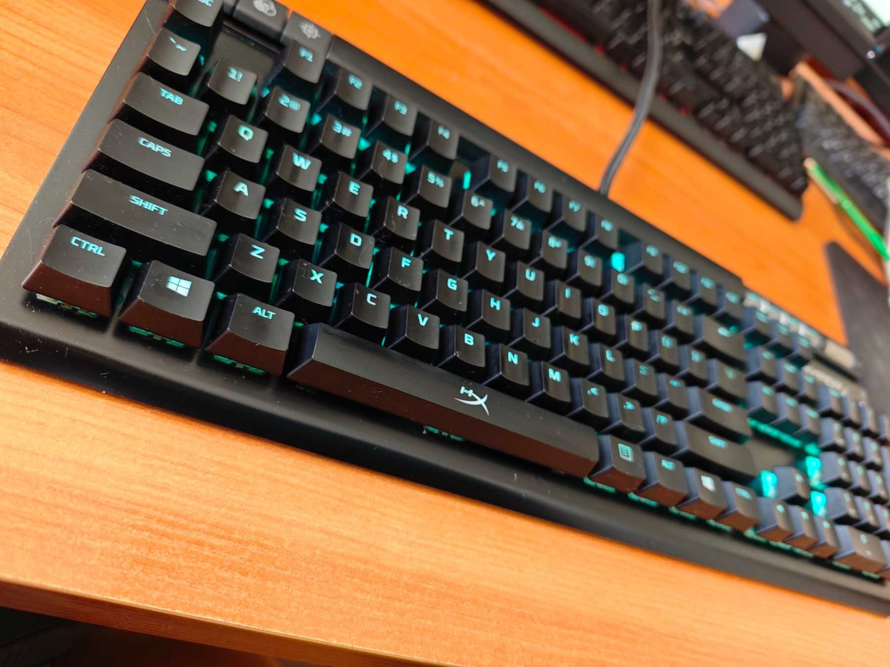 Механична клавиатура HyperX Alloy Elite RGB, Switches Cherry MX-Brown
