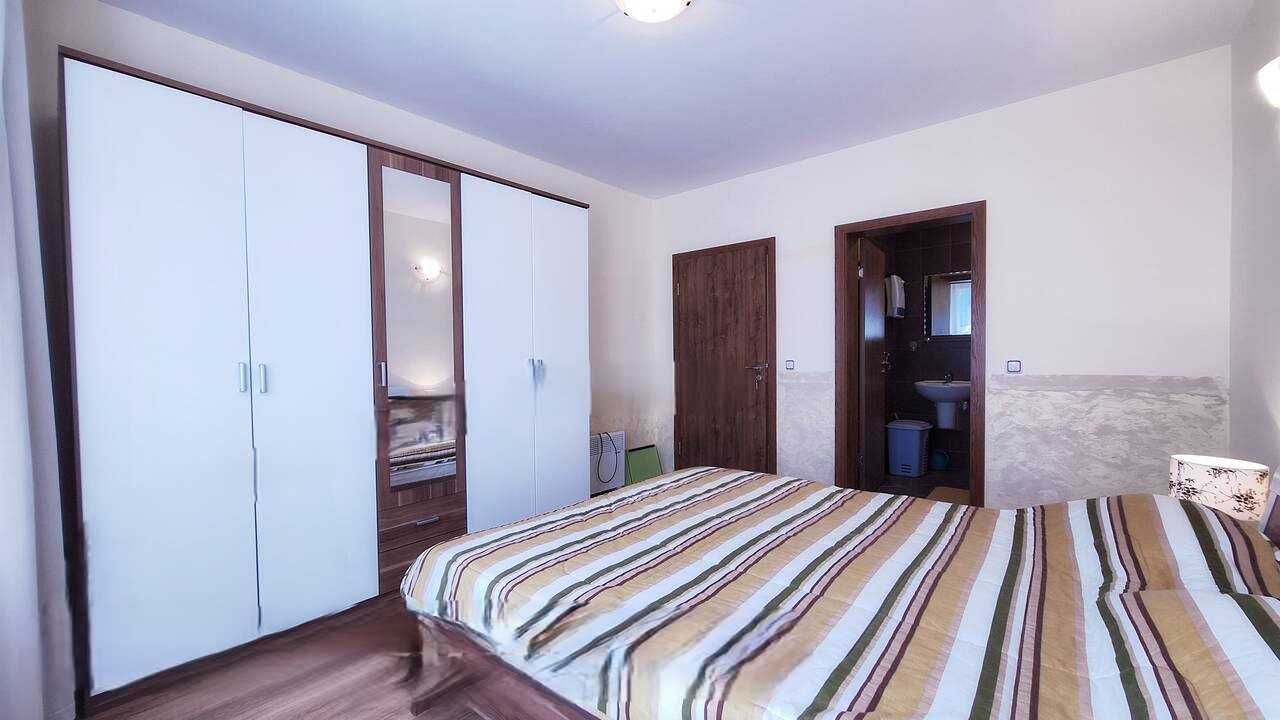 Продава се Къща в с. Соколово, Област Добрич - 123 кв.м за 1342 €/кв.м - Снимка #13
