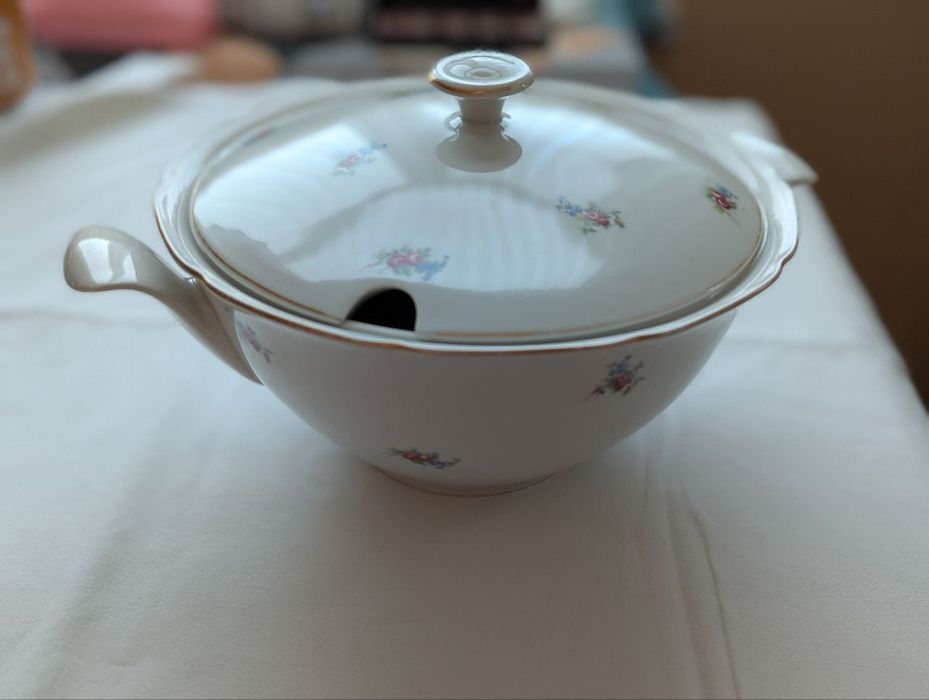 Продам Чехословацкую супницу