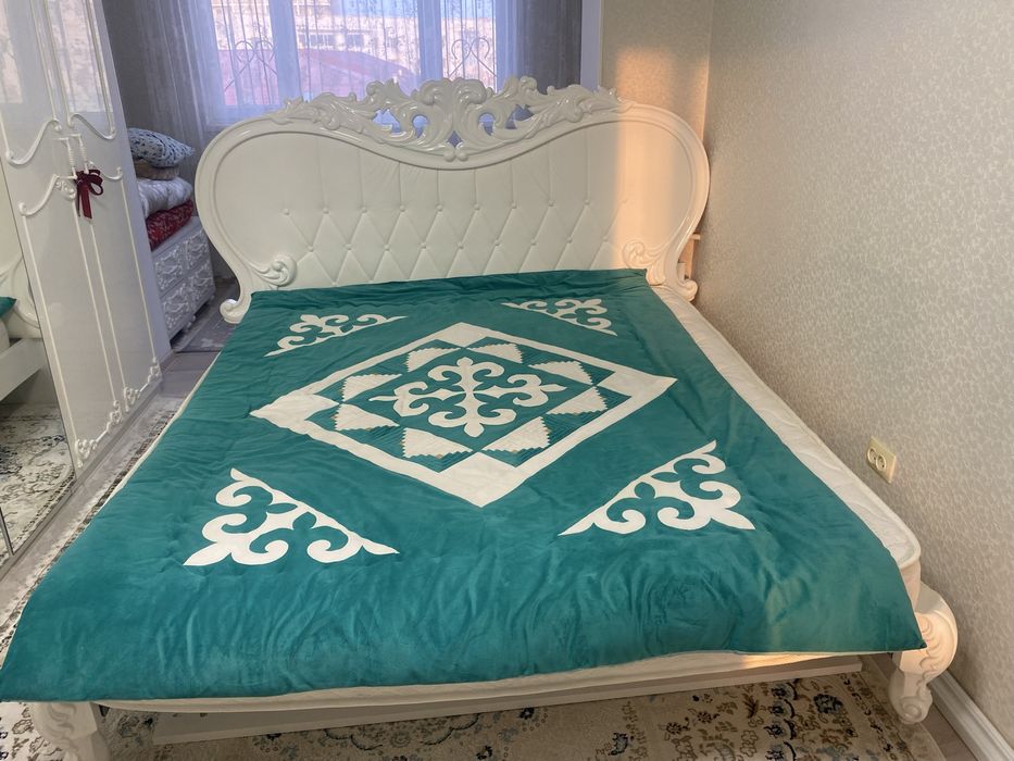 Продаётся спальный диван