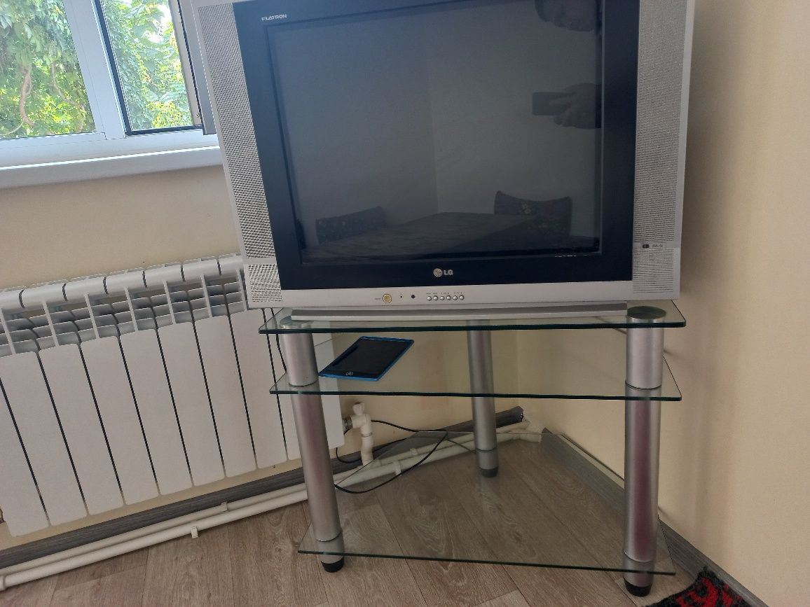 Lg televizor sotiladi
