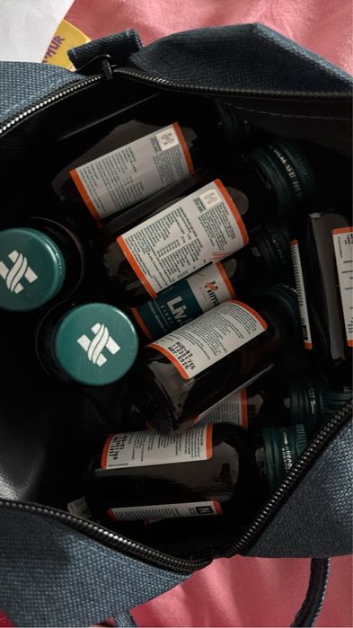 Suplimente sigilate si in termen