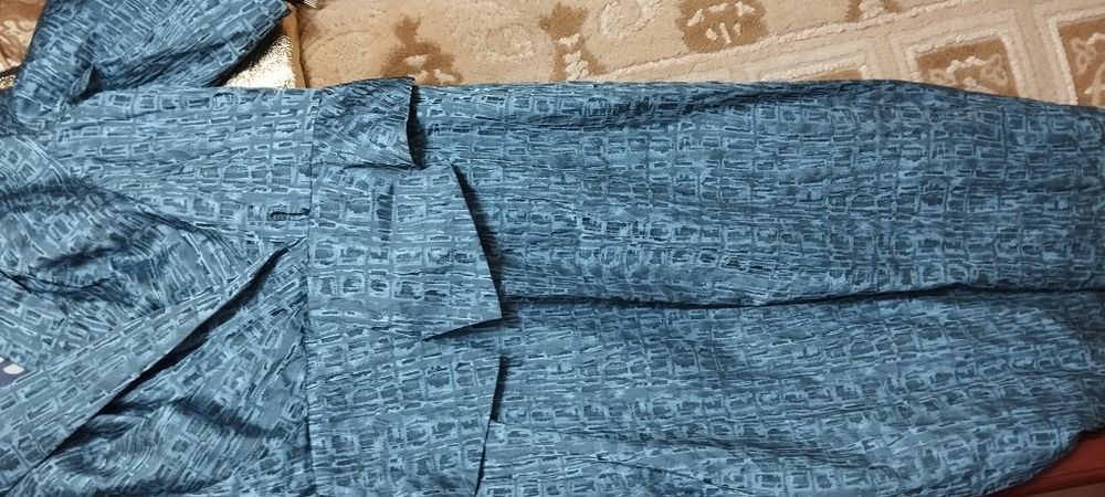 Продается женская одежда, производство Италия , босоножки и платье