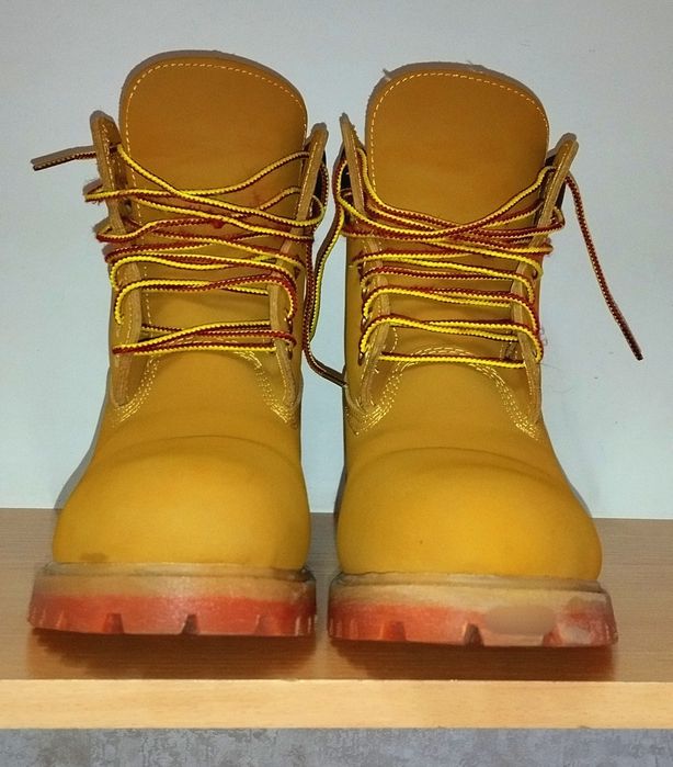 Зимние тимберы / ботинки. Состояние отличное!

Продаю зимние тимберы