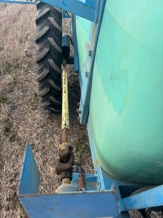 Instalatie de erbicidat berthoud  24m  2500litri  met ,erbicidator