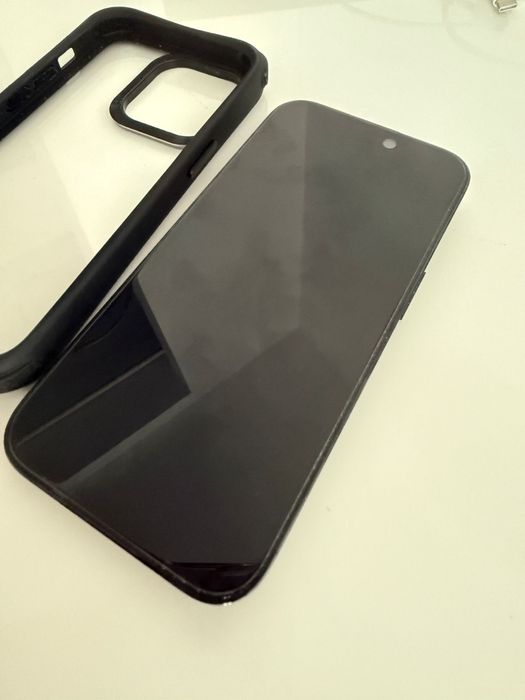 Iphone 14 pro (incarcator complet + husa)