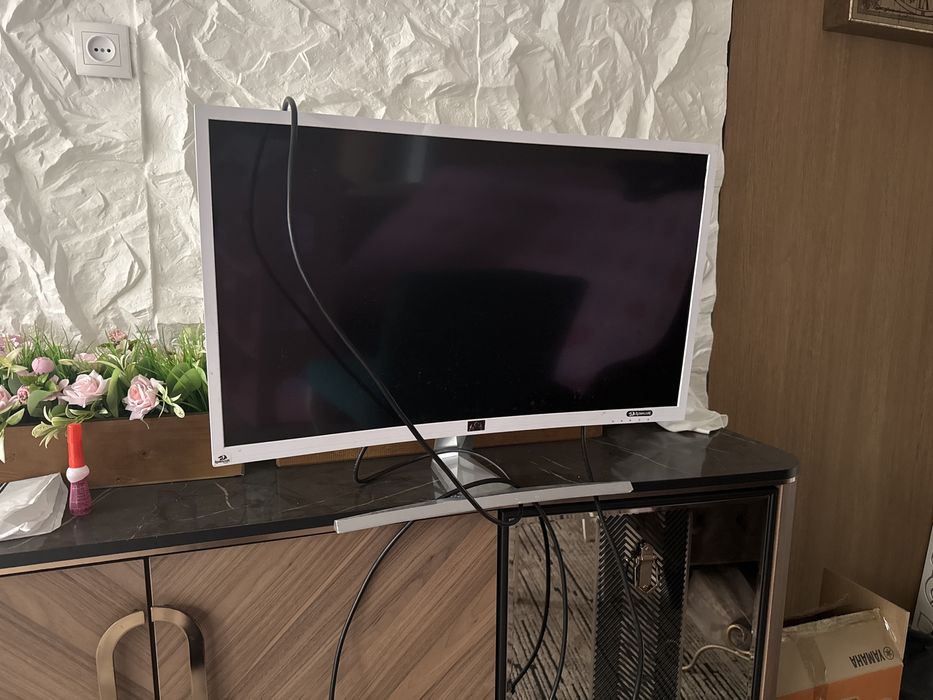 Игровой монитор HKC