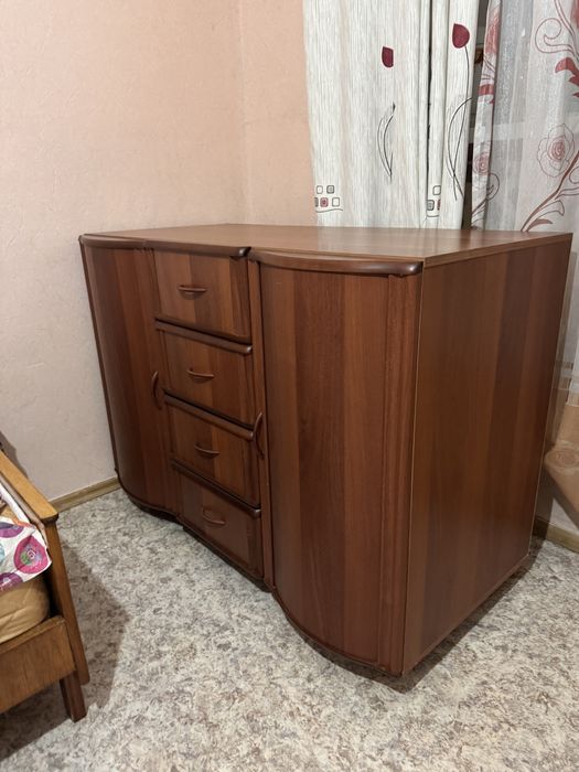 Комод в хорошем состоянии