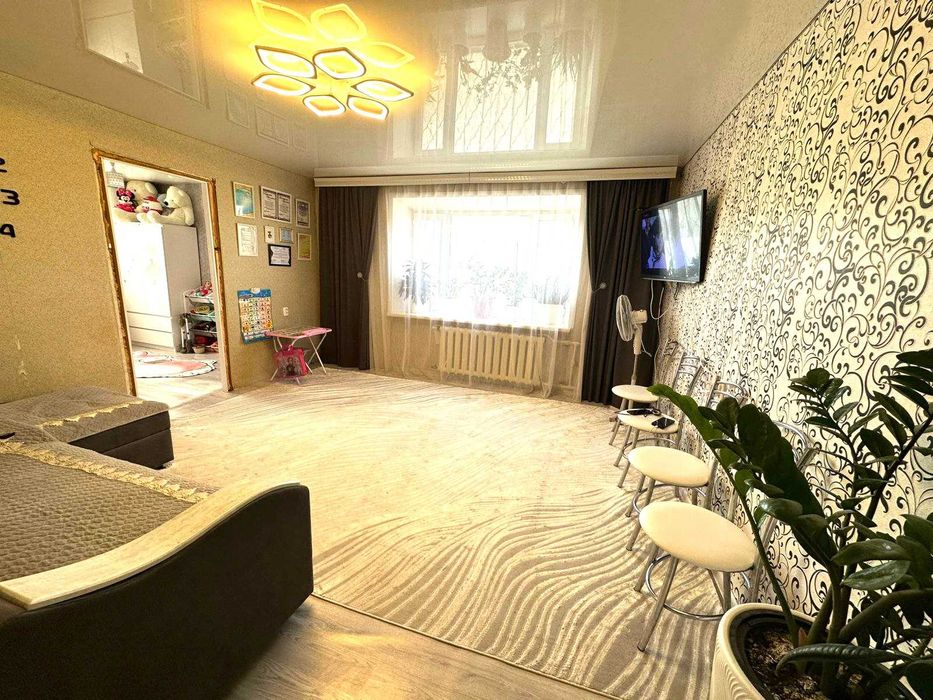 Хозяин 3-ком 54 м мкр 7, дом 41, 2 этаж Доки в порядке Можно в ипотеку