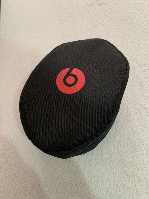 Casti wireless Beats Solo 3 rosii
