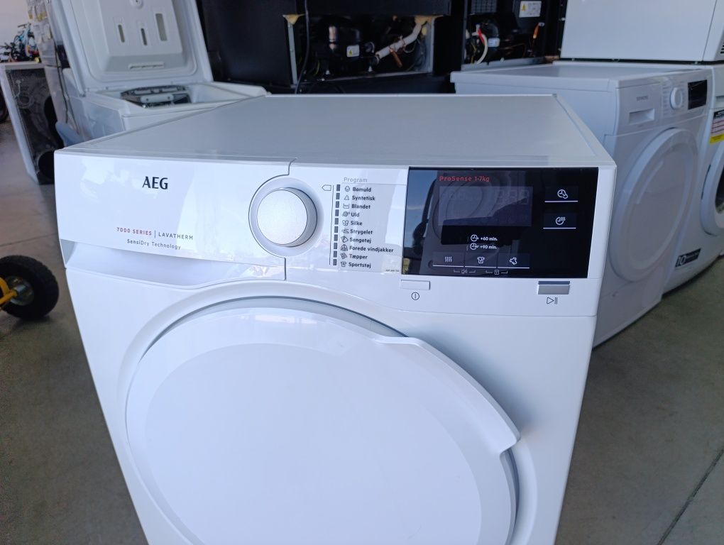 Сушилня AEG SERIES 7000 Капацитет на сушене 7кг
Енергиен клас А+++
Про