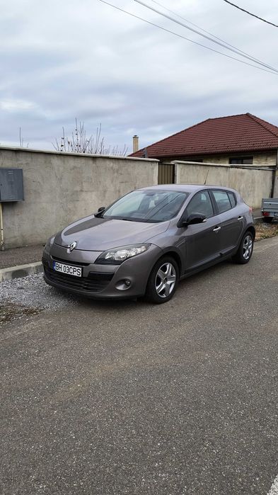 Megane 3 hatchbak cu defect