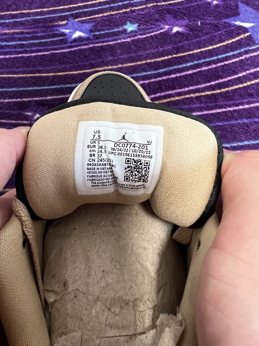 Air Jordan 1 Low Desert (W)