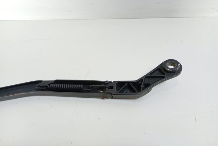 Brat  stergator parbriz dreapta 8E1955408A Audi A4 B7