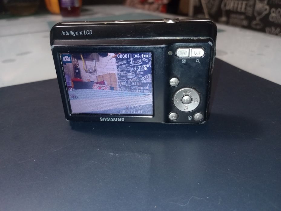 Samsung ES10, digitală, compactă, 8,1 MP, Inteligent LCD