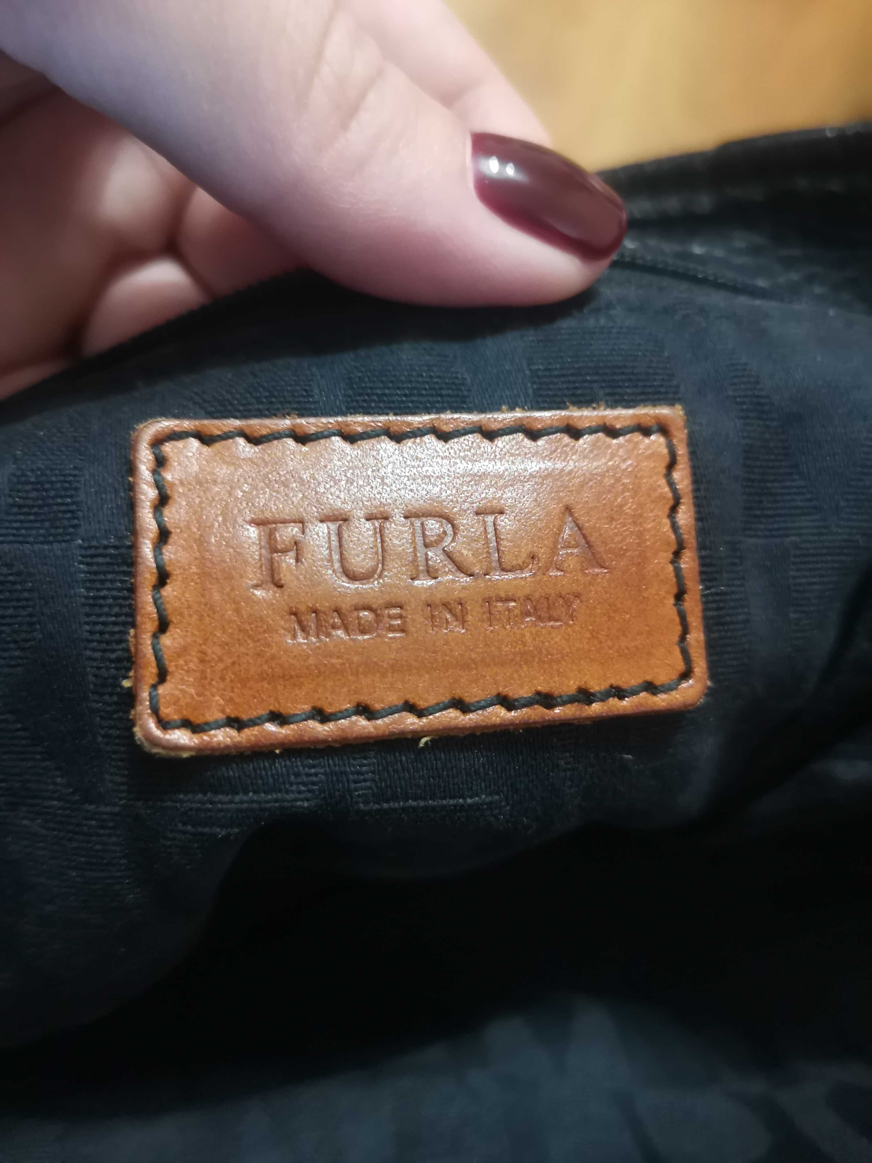 Черна чанта Furla, кожа и плат
