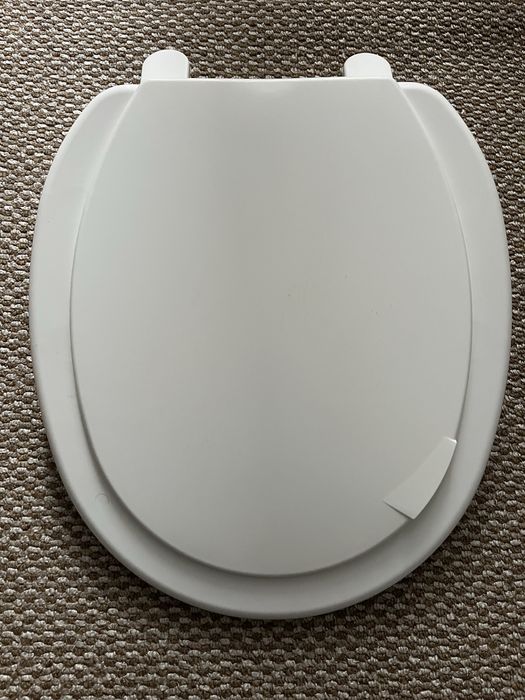 Продам крышку (ободок, стульчак) для унитаза