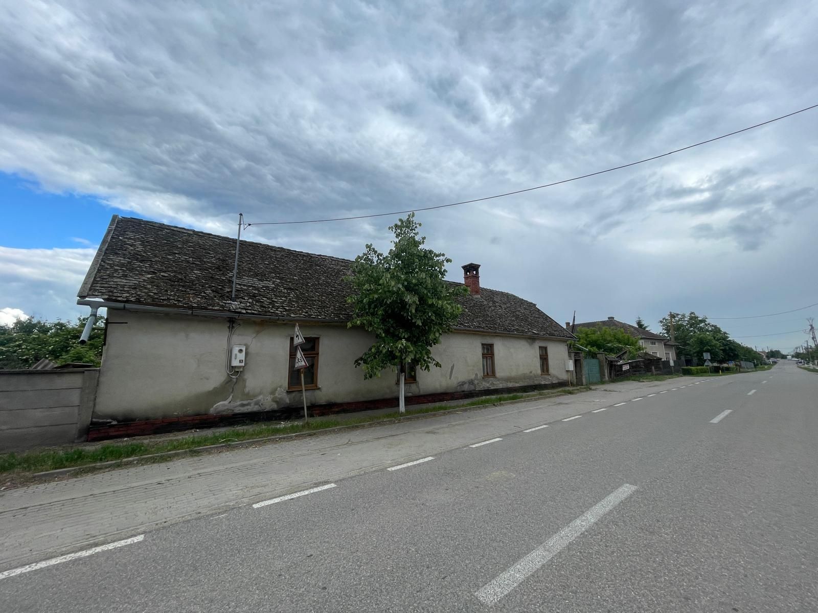 Se vinde proprietate