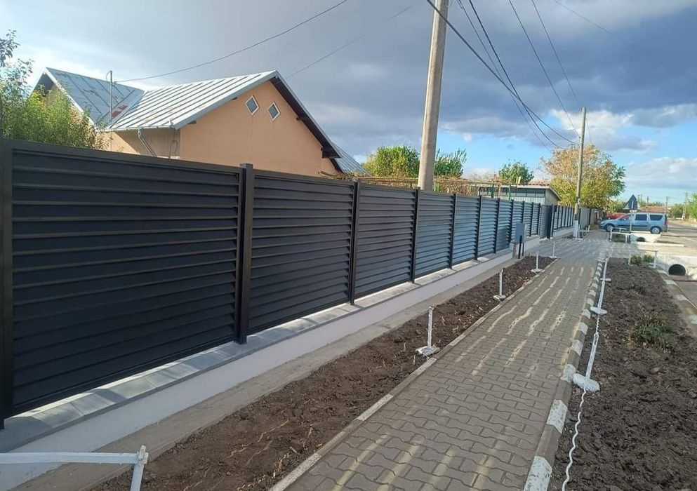 Garduri și porți detalii la telefon