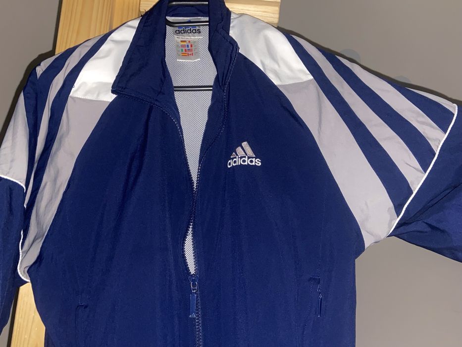 Addidas синьо горнище