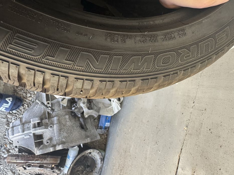 Anvelope Falken de Iarna 215/50/R18