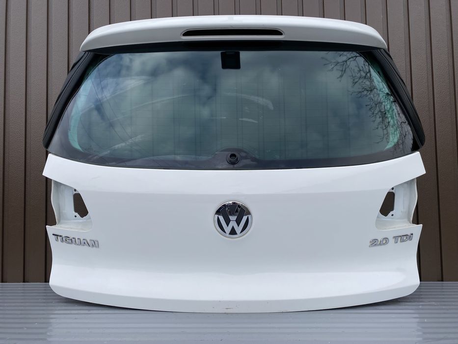 Haion vw Tiguan 5N 2007-2011 cod de culoare LB9A