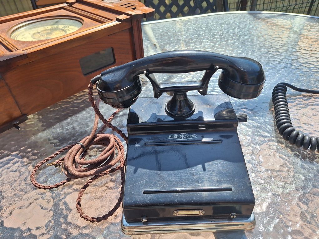Telefon cu manivela vechi Ungaria.