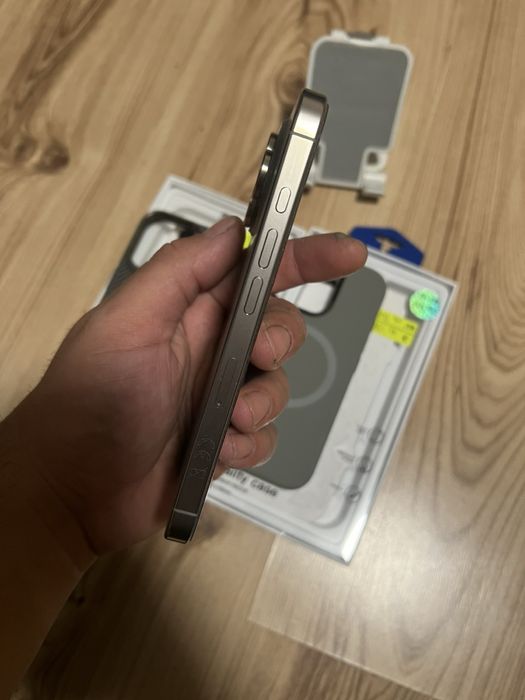 Iphone 16 Pro Natural Titanium