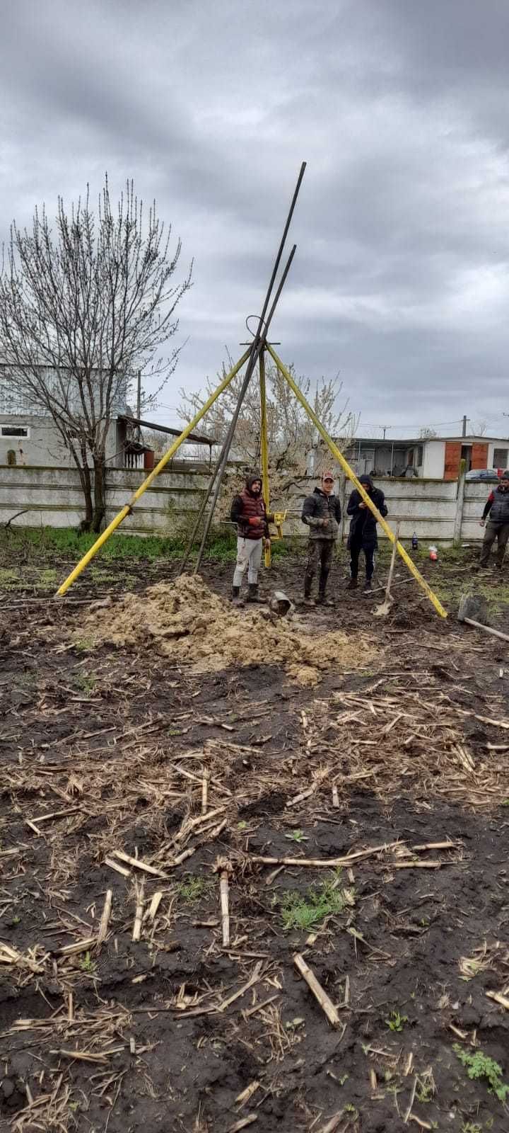 Foraje puturi piloni