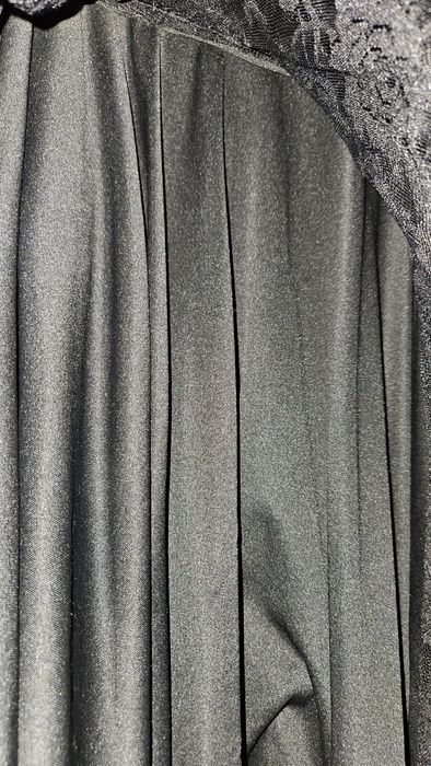 Rochie neagra dantela