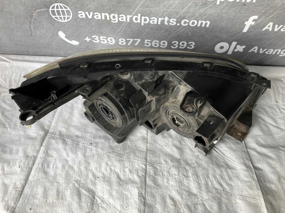 Ляв фар Toyota rav 4 06-