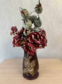 Декоративный цветок с вазой