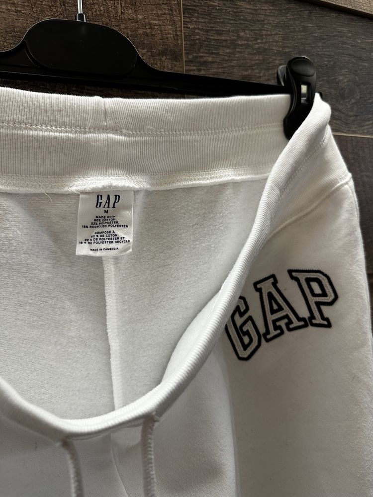 GAP- women sweatpants