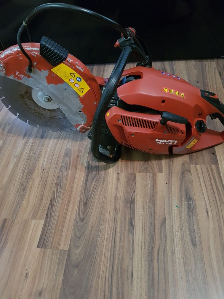 Hilti DSH 700-X,drujbă de tăiat beton,cu pompă de apă,fabricație 2023.